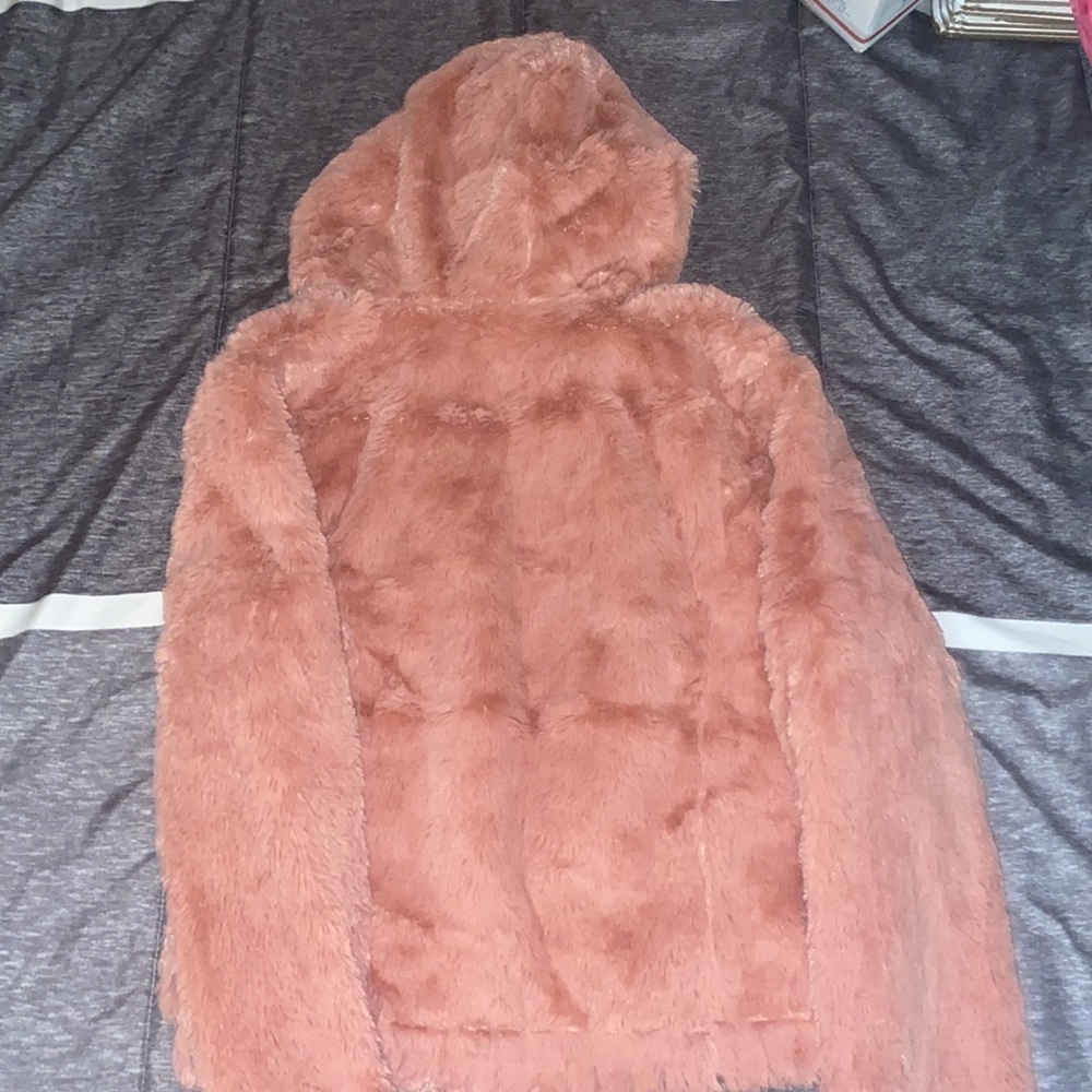 Pink fuzzy jacket - Picture 2 of 2
